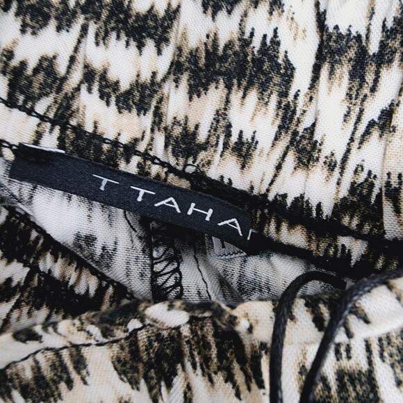 NEW Tahari Cream Black Abstract Print Wide Leg Pant - Picture 5 of 8